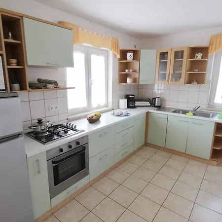 Holiday home House Tina Savudrija